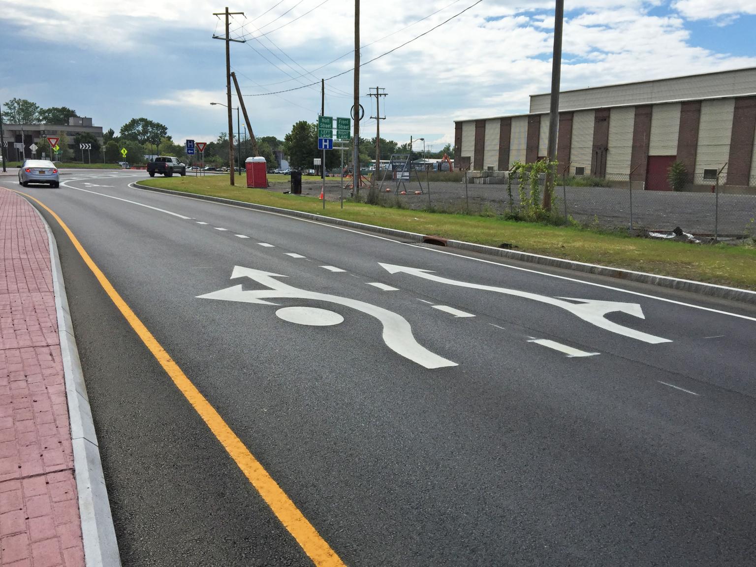 Erie Boulevard Roundabout: Schenectady, New York